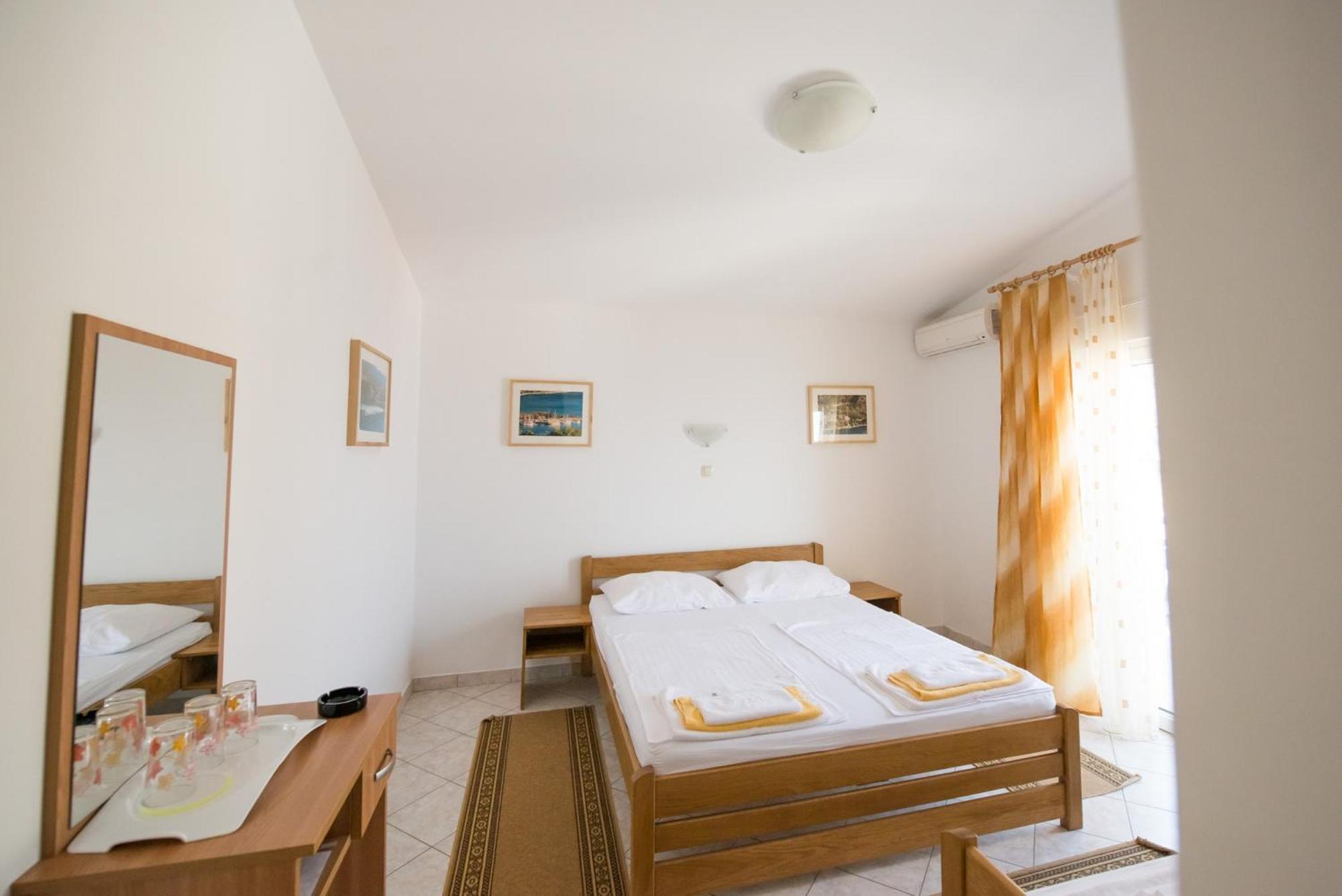 Bed And Breakfast Pero 3 Min Walk To The Beach 洛克瓦罗戈兹尼察 外观 照片